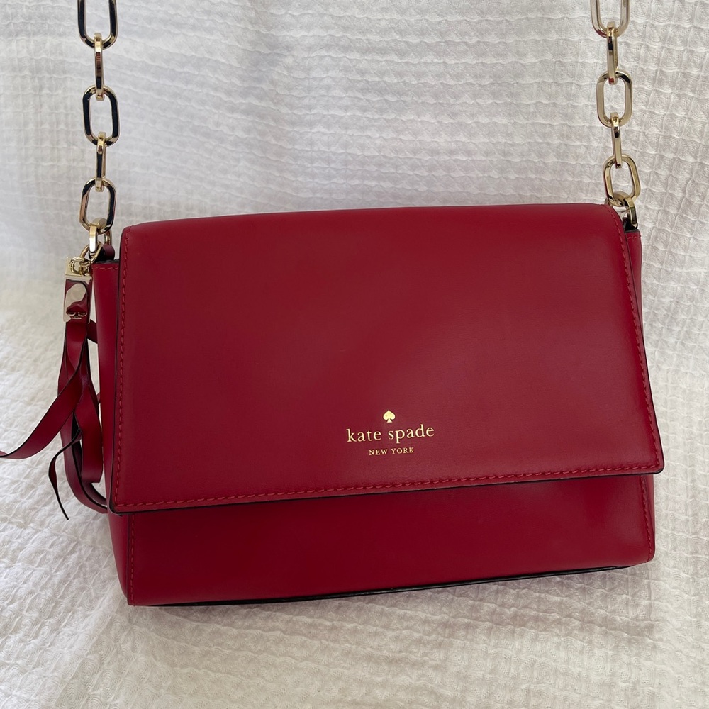 Red Kate Spade crossbody purse